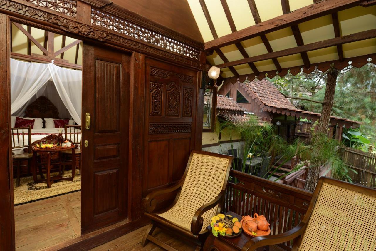 The Lodge Maribaya Cikareumbi Exterior photo
