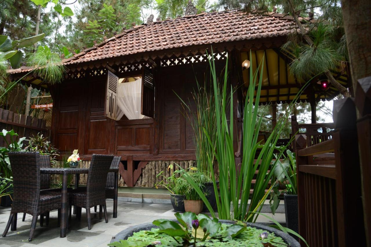The Lodge Maribaya Cikareumbi Exterior photo