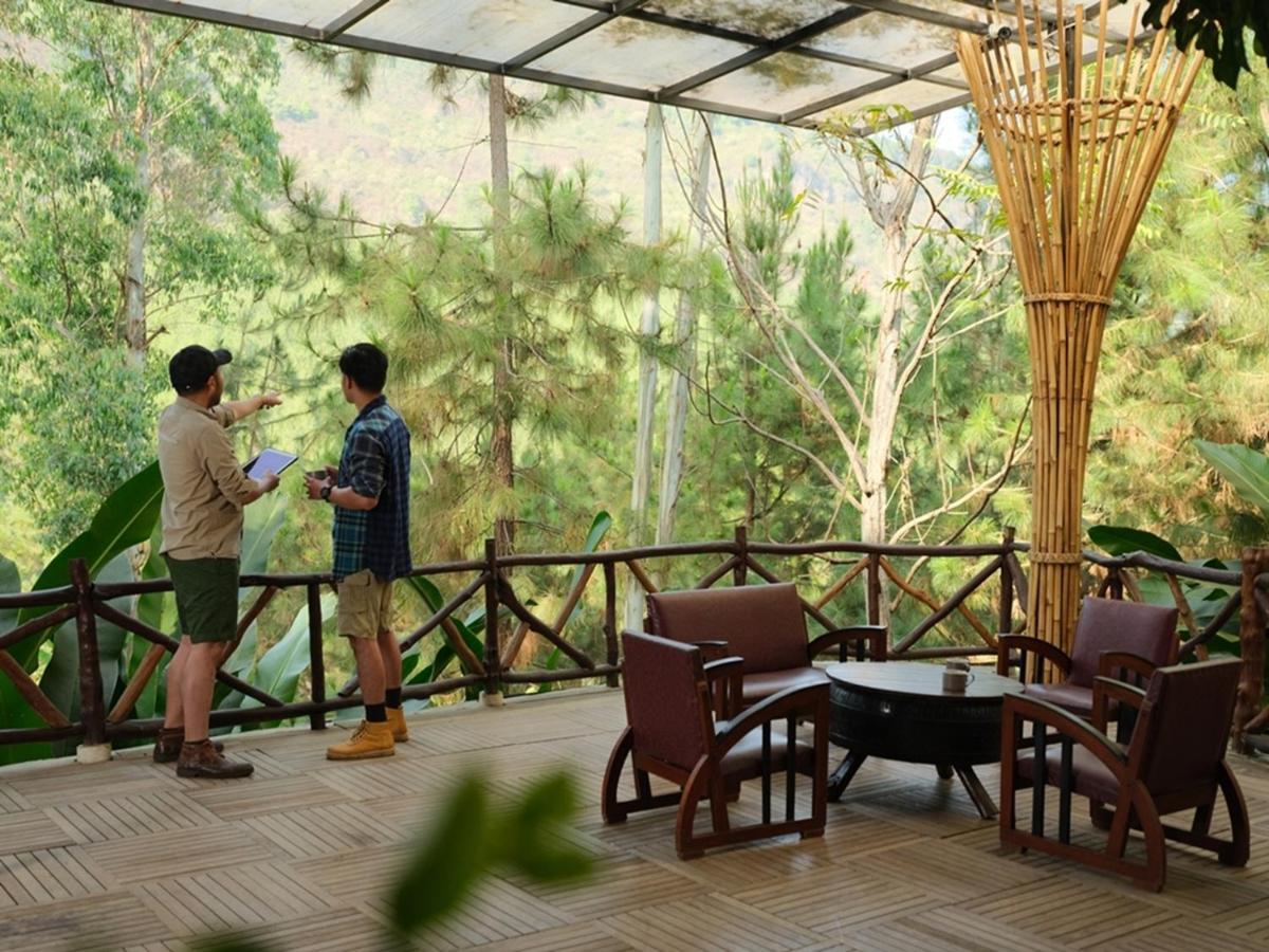 The Lodge Maribaya Cikareumbi Exterior photo