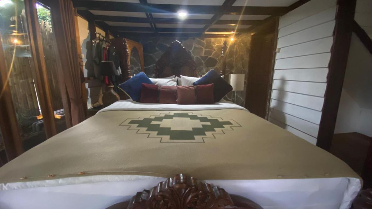 The Lodge Maribaya Cikareumbi Exterior photo
