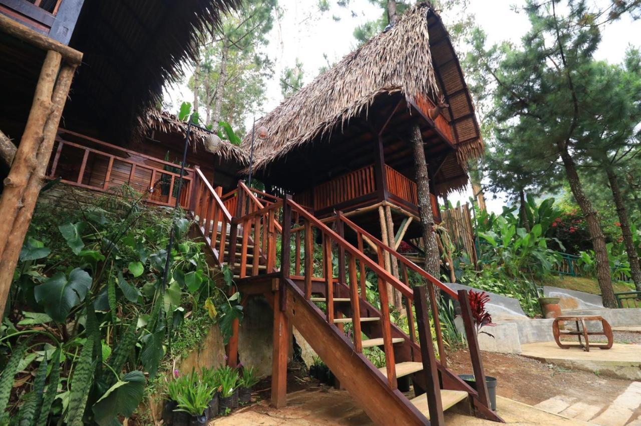 The Lodge Maribaya Cikareumbi Exterior photo